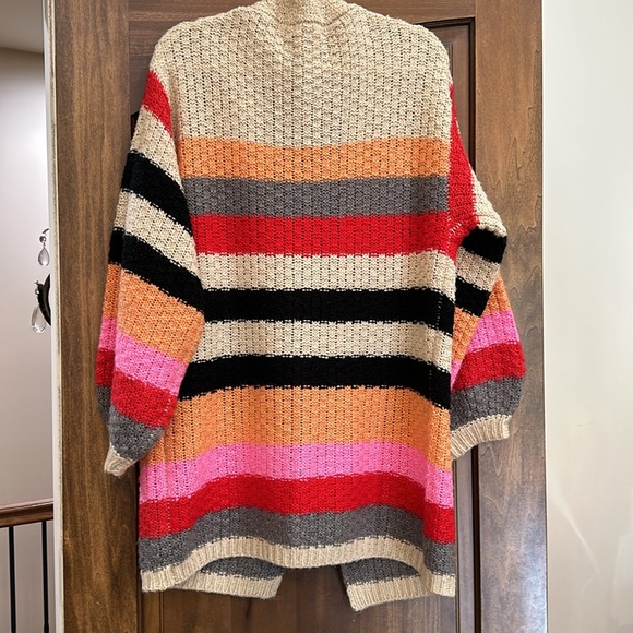 Colorful sweater - Picture 5 of 7